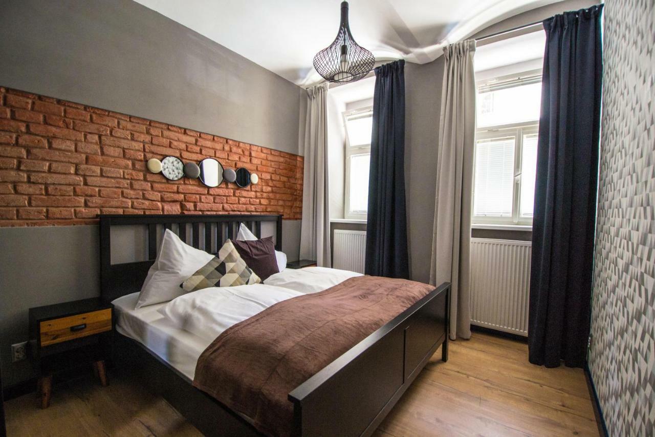 3Bdr Ruterra Apt With Table Football Prag Exterior foto